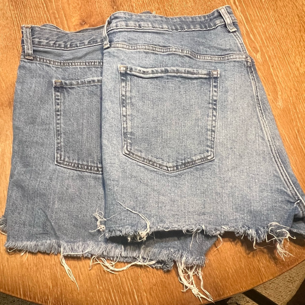 2 pc Old Navy cut off jean shorts size 18